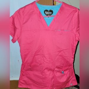 Buttersoft modern fit scrub top: S